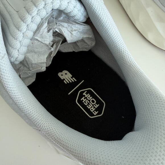 New Balance Fresh Foam Arishi v4 Shoes Womens 10.5 Running Athletic Sneakers - Picture 8 of 10